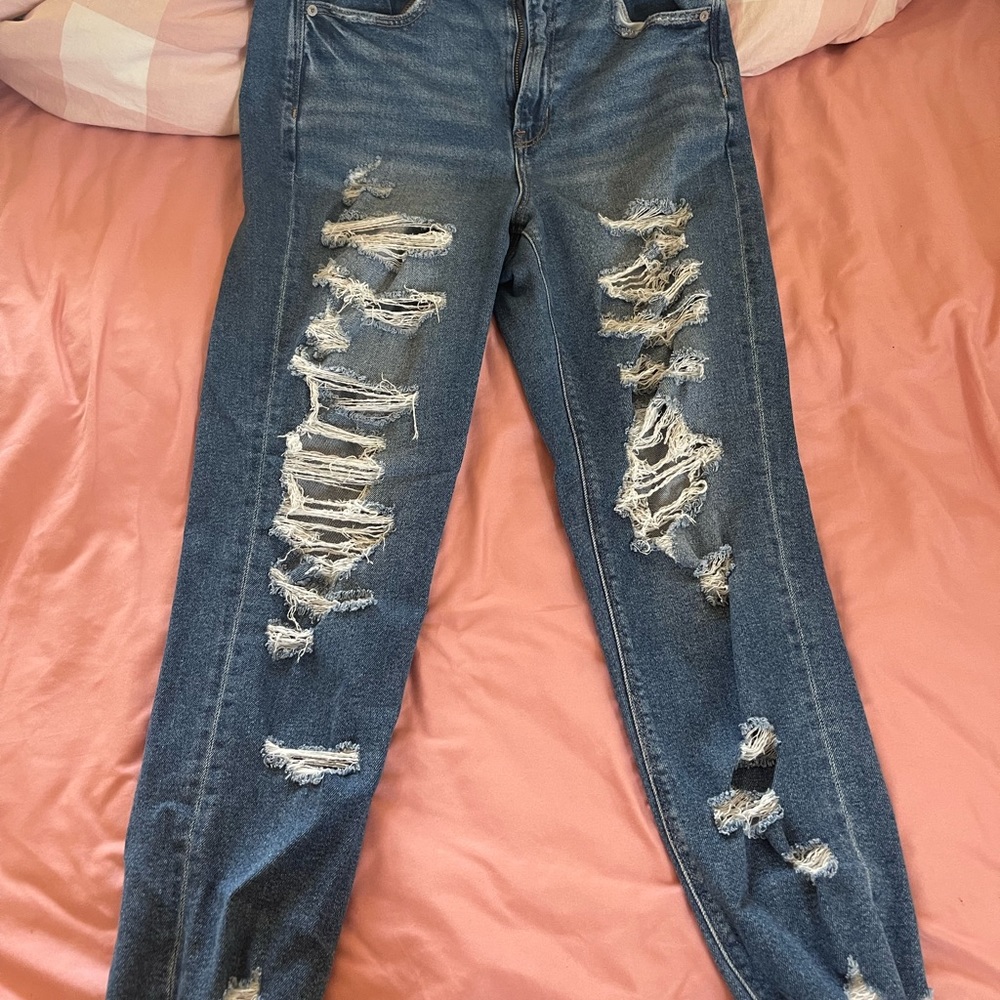 American eagle ripped Jean